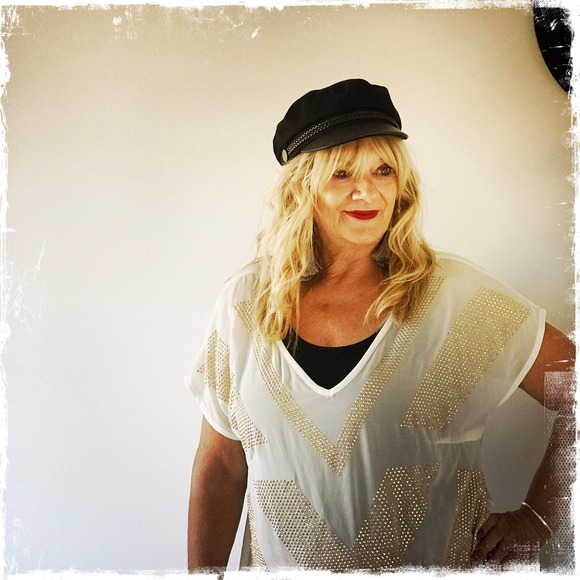 Meet your Posher, Kate - Picture 3 of 3